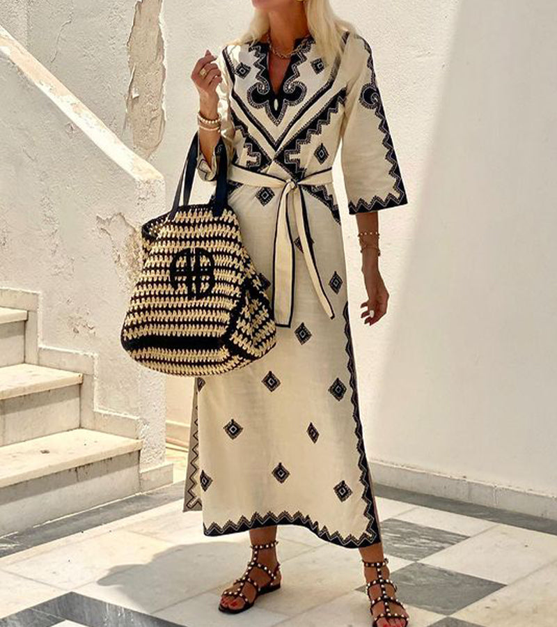 Amsterdamstyles® | Tijdloze V-hals Jurk met Halve Mouwen